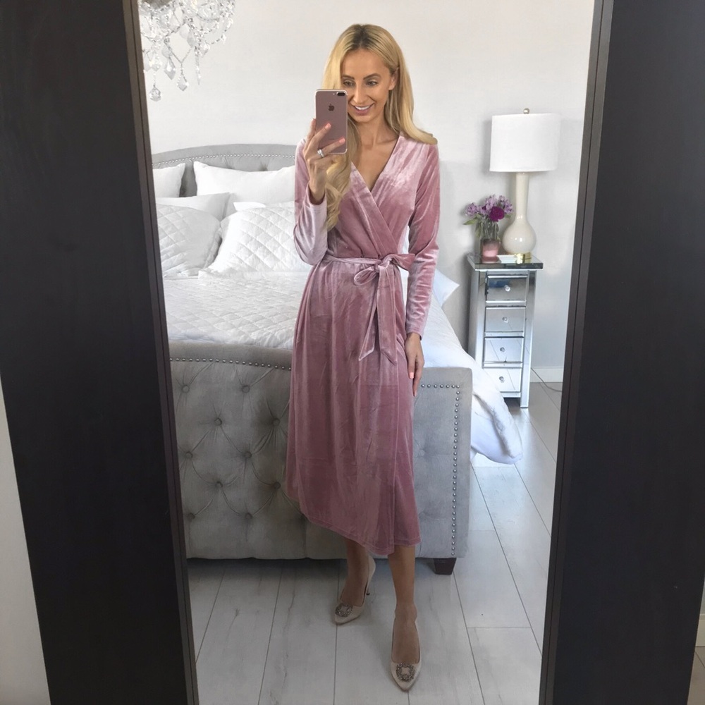 LAST ONE!! Pink Velvet Elegant Long Sleeve Maxi - Picture 7 of 8